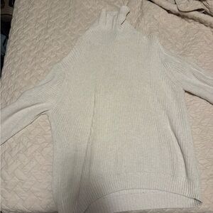 Old Navy Cream Turtleneck Sweater with Ribbed Texture